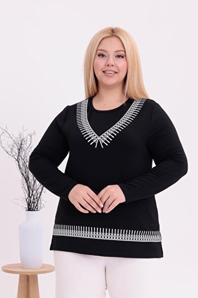 Siyezen Plus Size V-Neck Patterned Blouse