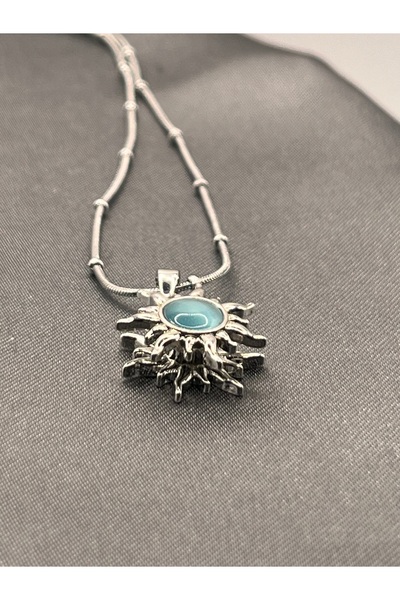 Asdomias Dönen Merkez Taşlı Çelik Güneş Kolye – Şık Aksesuar