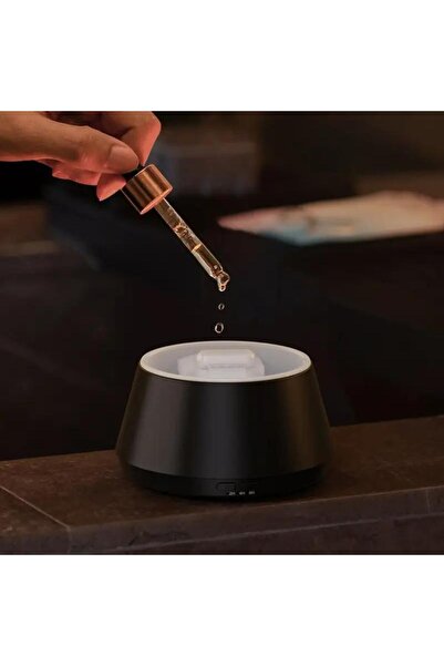 Zefira Modern essential oil diffuser with flame effect and fine steam