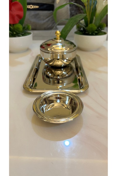 Palaces Small date set in silver, nickel, silver with gold, and silver chrome - 3 pieces