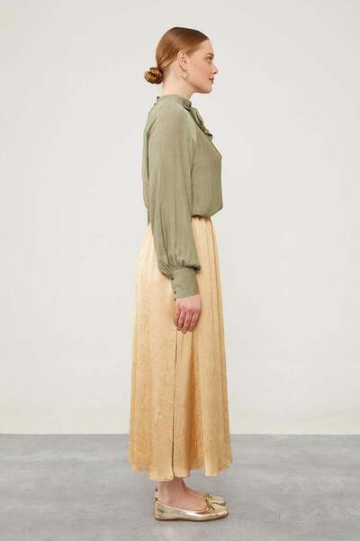Levidor A.Beige Elastic Waist Satin Skirt