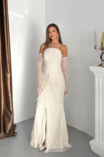 İyem Abiye Eldivenli Dantel Kumaşlı Ve Göğüs Taş Saçaklı Şık Tasarım Abiye El...