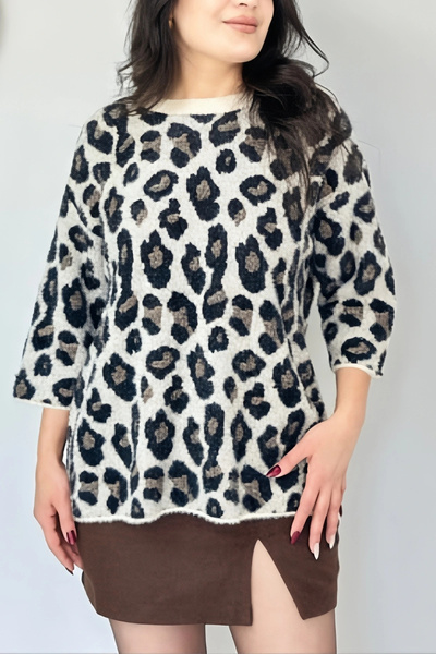 Bİ.GİYSEN Women's White Crew Neck Patterned Angora Beard Soft Yarn Knit Comfortable Fit Tiriko Sweater