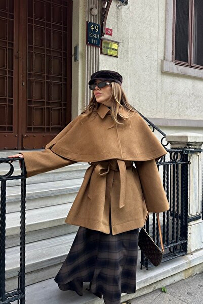 Laluvia Camel Livia Cape Detailed Cashmere Coat