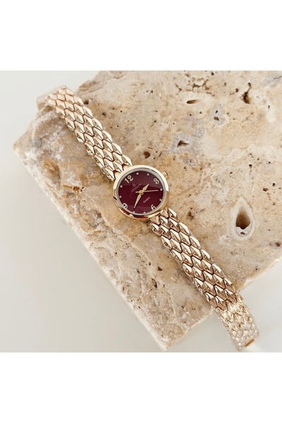 Vesce Atelier Osier Gold Saat Bordo Translates to Osier Gold Saat Bordo.