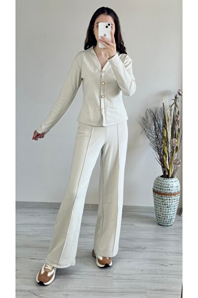 Aspendia بدلة نسائية مزدوجة من قماش سيلانيك الكريمي مع تفاصيل أزرار ذهبية