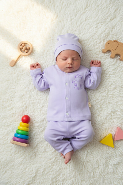 zubi baby & kids wear طقم أطفال لطيف بنقشة الزرافة مصنوع من القطن بنسبة 100% ...