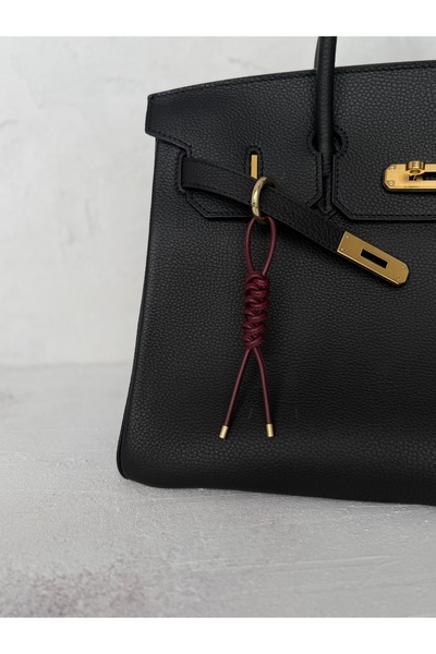 Reg Design حقيبة يد مصنوعة يدويًا من الجلد الطبيعي باللون الأحمر الداكن مع حل...