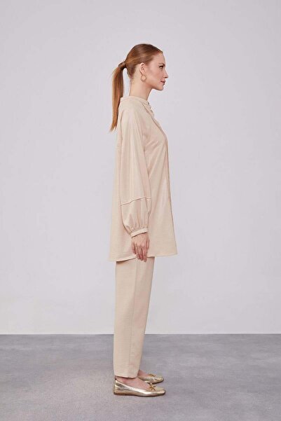 Levidor Beige Airobin Fabric - Crew Neck Double Set