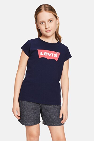 Levi's بلوزة بأكمام قصيرة بشعار العلامة التجارية للبنات الصغار، باللون الأزرق...