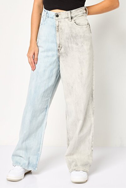 Levi's Women Loose Fit Washed Stretchable Denim, Multicolor