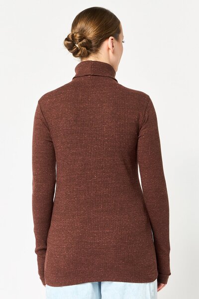 Champion Women Sportswear Fit Long Sleeve Outdoor Sweater, Dark Brown