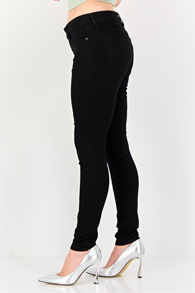 Levi's Women 711 Skinny Fit Solid Stretchable Denim Jeans, Black