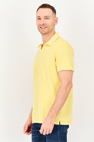 Lyle & Scott Men Regular Fit Textured Short Sleeve Polo Shirt, Yellow