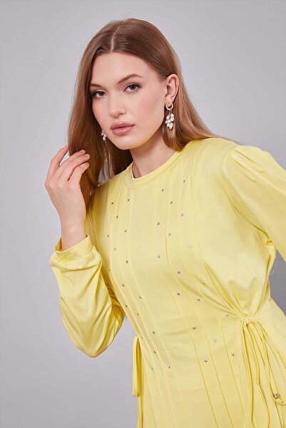 Levidor Yellow Sports Suit with String Ties on the Sides