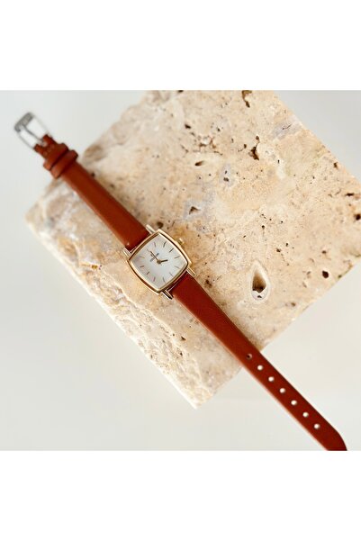 Vesce Atelier ساعة فيف جولد بحزام جلدي باللون البني