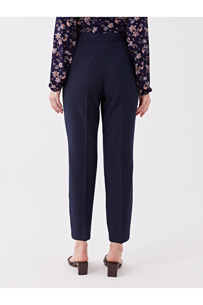 LC Waikiki Vékony, egyenes női nadrág