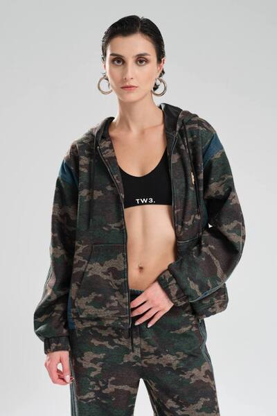 tw3 Women's Camouflage Patterned Denim Paneled Hooded Design Jacket