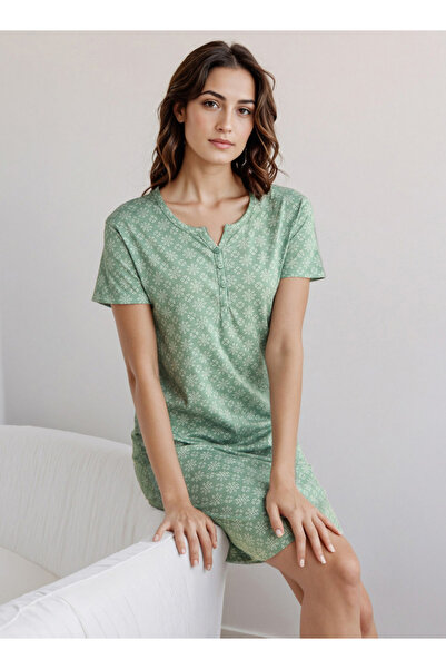 FAV فستان نوم بطول الركبة مع طباعة