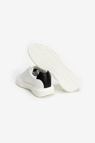 Calvin Klein Kadın Marka Logolu Kalın Tabanlı Elastık Bağcıklı Günlük Kullanıma Uygun Beyaz Sneaker