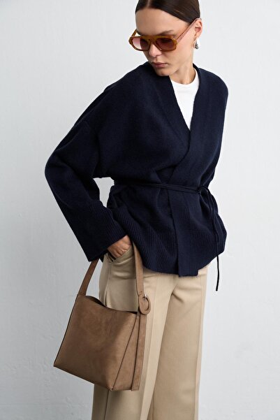 Zeyyen KUŞAKLI KRUVAZE TRİKO HIRKA LACİVERT