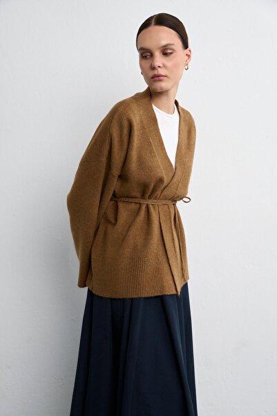 Zeyyen KUŞAKLI KRUVAZE TRİKO HIRKA TABA