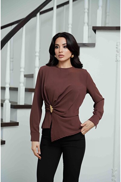 Serica Moda Long Sleeve Blouse with Coffee Buckle Detail