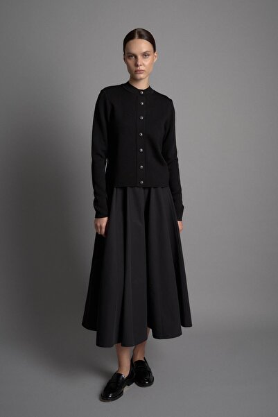 Zeyyen METAL DÜĞMELİ MERSERİZE TRİKO HIRKA SİYAH