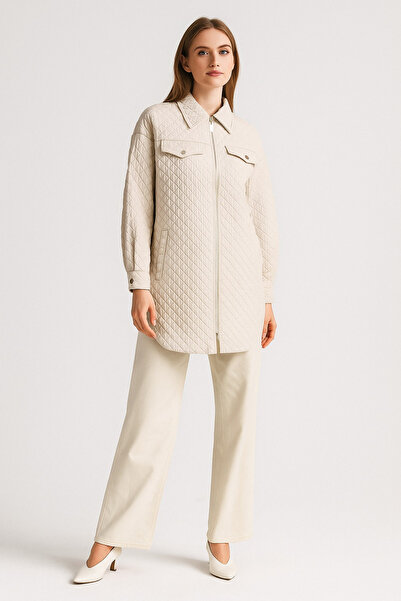 Doque 53006 ÖNDEN FERMUARLI GÖĞÜSÜ CEP KAPAKÇIK GÖRÜNÜMLÜ KAPİTONE KISA CEKET #10-25#