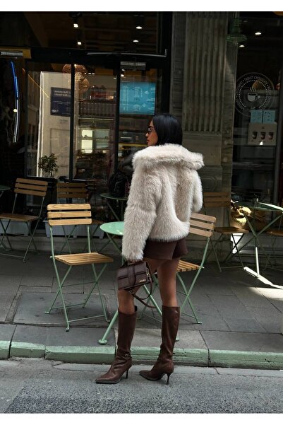 D'RECCY Women's Wide Collar Short Premium Plush Fur Coat