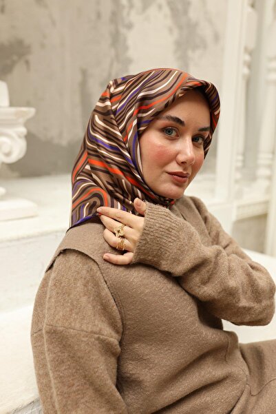 Silk Home Eșarfă din mătase Tivil cu model geometric, culori: nurcă, maro ama...