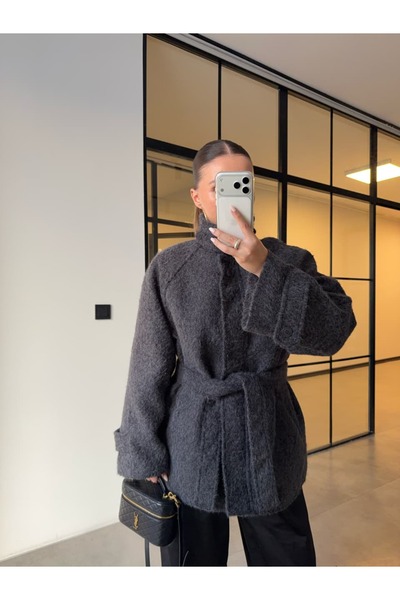 BB Bensu Buyruk ПАТЛІ КУШАКЛІ КАШЕ КАБАН