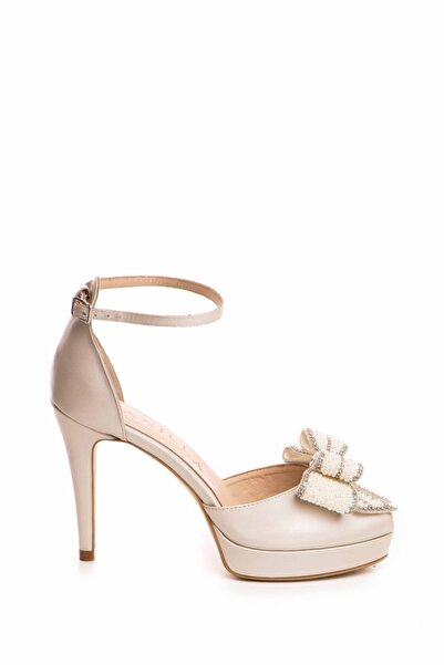 Vanilla Days Ivory Glamour Sandals with Delicate Bow and Pearl Accents, Genuine Leather, Low Heel