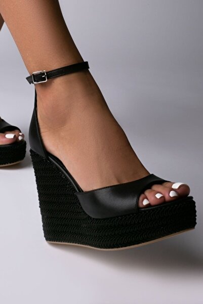 Vanilla Days Sandale cu platformă din piele neagră Starstruck – Eleganță de v...
