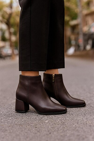 MODAONN أحذية يومية ذات كعب سميك ومقدمة مدببة