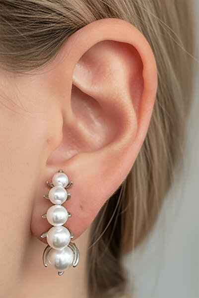 TAKIŞTIR أقراط فضية اللون مرصعة باللؤلؤ (زوج)