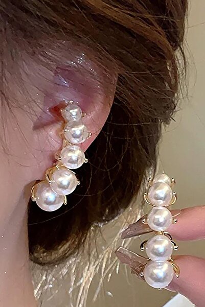 TAKIŞTIR Altın Renk İnci Detaylı Çelik Küpe (Çift)