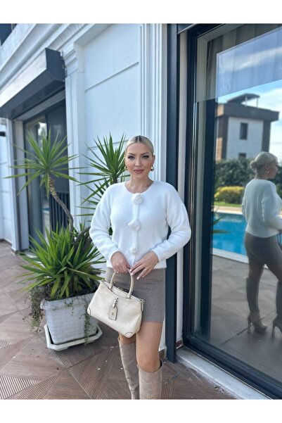 For Angels Cardigan-Style Beard Sweater with Rose Accessories