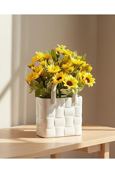 REDTAG تنسيق عباد الشمس الأصفر في سلة خزفية