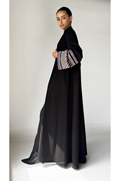 AYA - MW1744- Black abaya with embroidered sleeves
