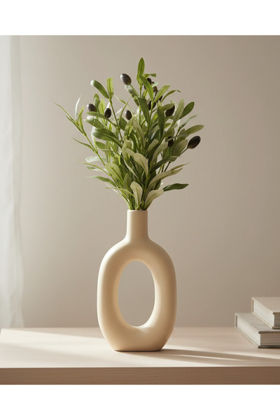 REDTAG أغصان الزيتون في مزهرية خزفية