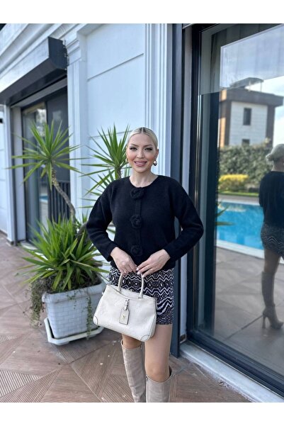 For Angels Cardigan-Style Beard Sweater with Rose Accessories