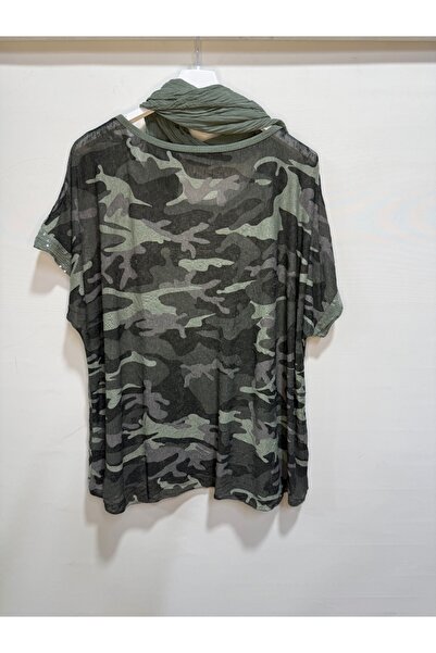 della moor Khaki Italian Camouflage Pattern O Oversized Short Sleeve Blouse with Scarf