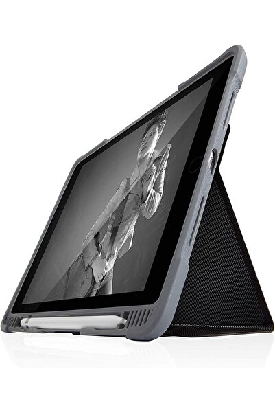 STM جراب Dux Plus Duo المتين لجهاز Apple iPad 9.7 (الجيل الخامس/السادس) - أسود