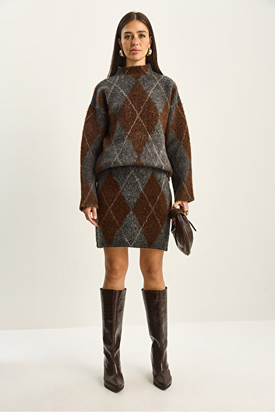 Bianco Lucci Women's Diamond Patterned Fleece-Lined Piece Top and Bottom Set 20251083