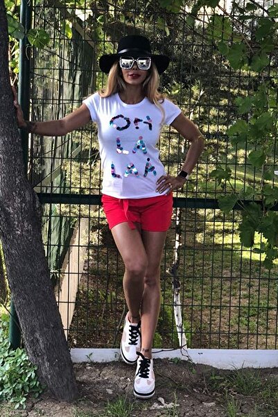 Alışveriş Sokağı تي شيرت منقوش بالترتر