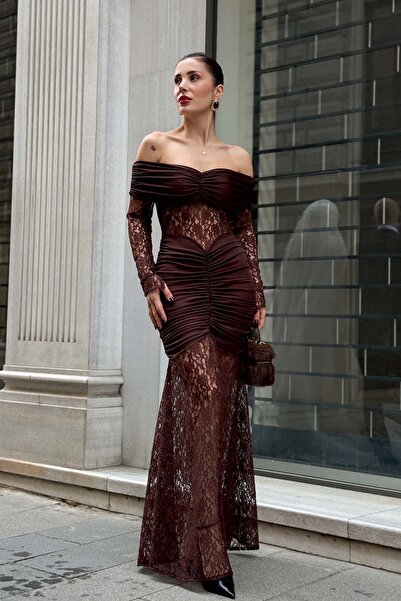 YK FASHION Madonna Yaka Transparan Dantel Detaylı Elbise