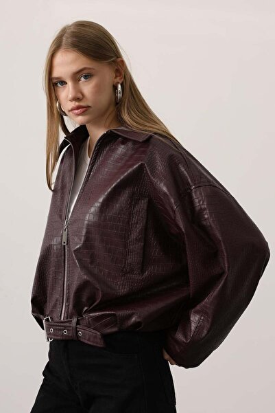 MARCELY سترة سبرينج كروكودايل بومبر قصة فضفاضة - جلد أحمر كلاريت - سترة بلون ...