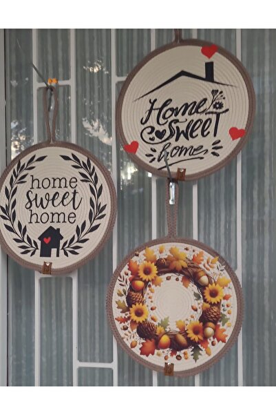 Moda Biçer Knitted Door Ornament