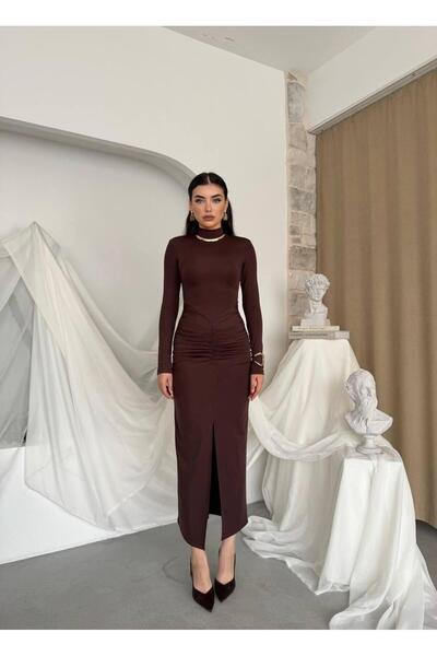 mafdress Γυναικείο βραδινό φόρεμα με ψηλό λαιμό και μακρυμάνικο καφέ με λεπτομέρεια με σχισμή